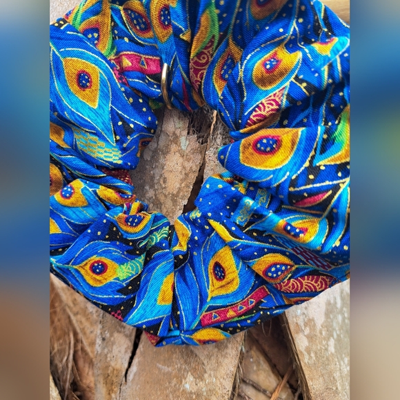 ONE Colorful Scrunchie Blue Cotton Dots Peacock Theme - Picture 10 of 10